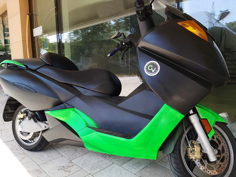 revamping scooter vectrix by greenvehicles